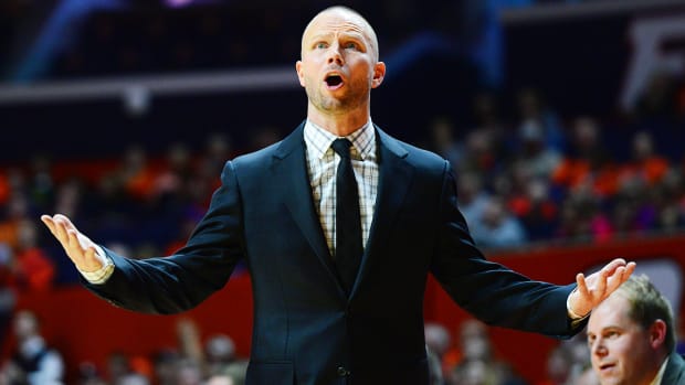 pat-kelsey-winthrop-umass-basketball-coach.jpg